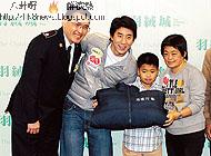 攜女回港定居成龍怒斬10萬生活費吳綺莉愁爆過年