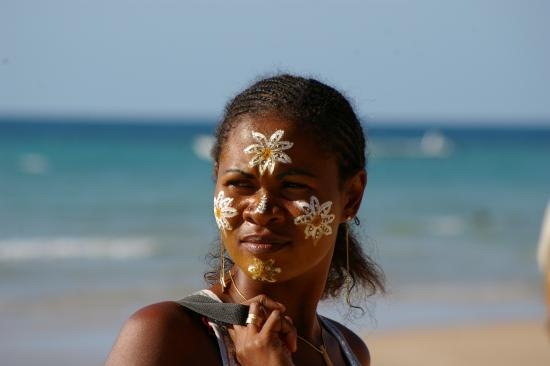 [Madagascar%2520persone%25203%255B2%255D.jpg]