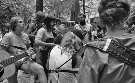 hippies tocando