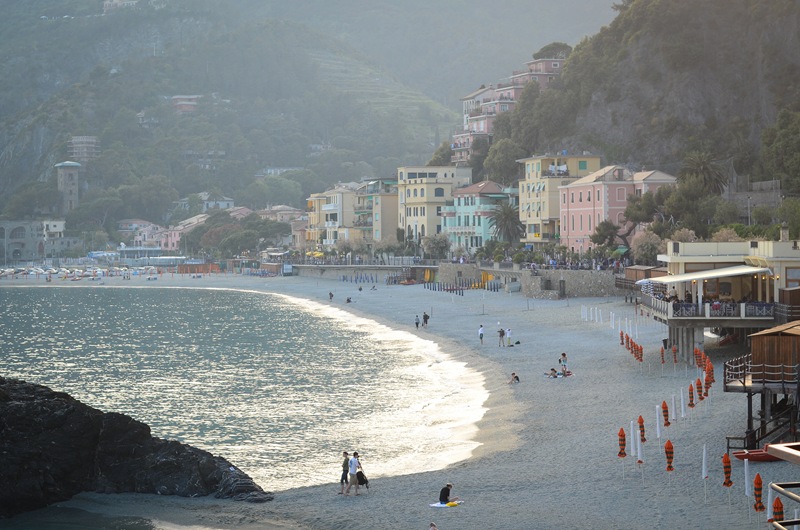 Monterosso beach2