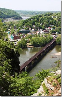 250px-Harpers_Ferry,_West_Virginia,_USA-1May2010