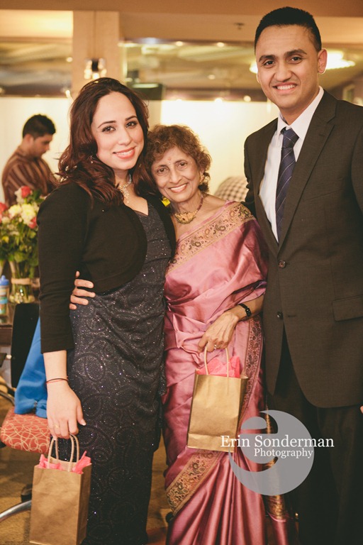 [ESP20121222_SahibSharenEvent_WM%2520%252820%2529%255B7%255D.jpg]