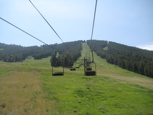 [Chairliftup3.jpg]
