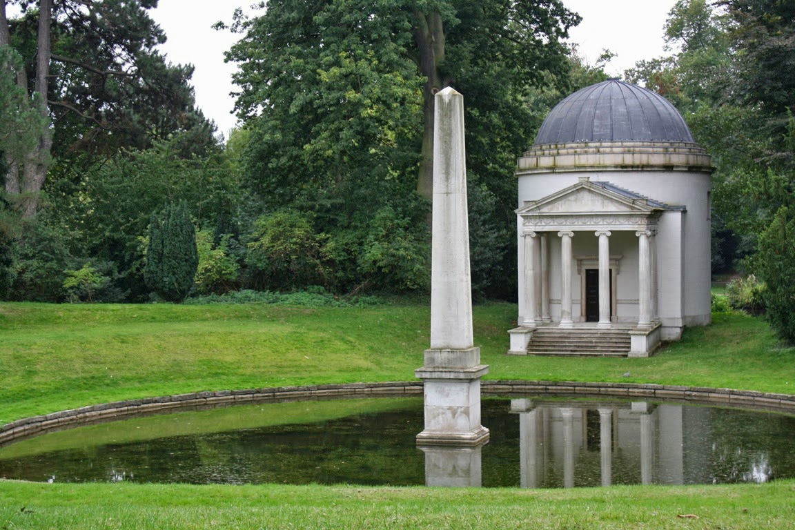 [Ionic%2520Temple%2520and%2520Mirror%2520Pool%252C%2520Chiswick%2520House%2520and%2520Gardens%255B3%255D.jpg]
