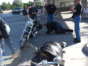 Mike Checks out Bob's new wheel.