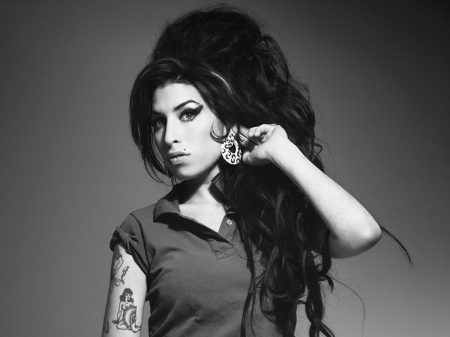 [Amy_Winehouse%2520%25281%2529%255B4%255D.jpg]