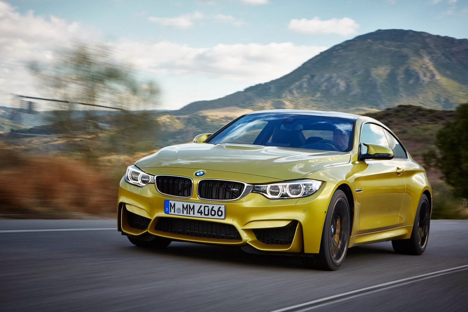 [New-BMW-M4-Coupe-10%255B2%255D%255B3%255D.jpg]