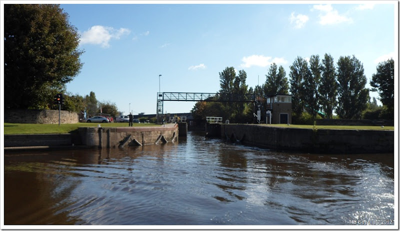 SAM_3649 Castleford lock