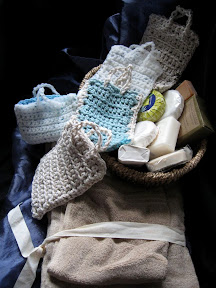 Bath-body pouches 100% cotton and loofah blends