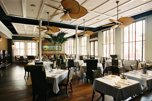 High Cotton: Its many rooms come in different sizes, to hold between 15 and 80 people -- all of whom are destined to love its low-country cuisine. High Cotton: Its many rooms come in different sizes, to hold between 15 and 80 people -- all of whom are destined to love its low-country cuisine.