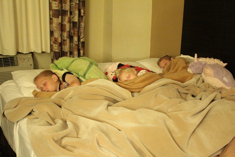 [a%2520sleeping%2520%25282%2529%2520e%255B5%255D.jpg]