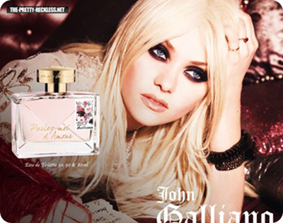Taylor-Momsen-for-John-Galliano-Perfume-Ad-Campaign2
