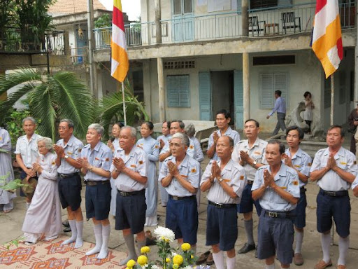 BHDTW-HuyNhatHTTriThu_01.jpg