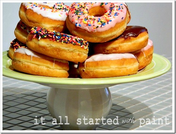 Cake Plate Donut Closeup (550x413) (2)