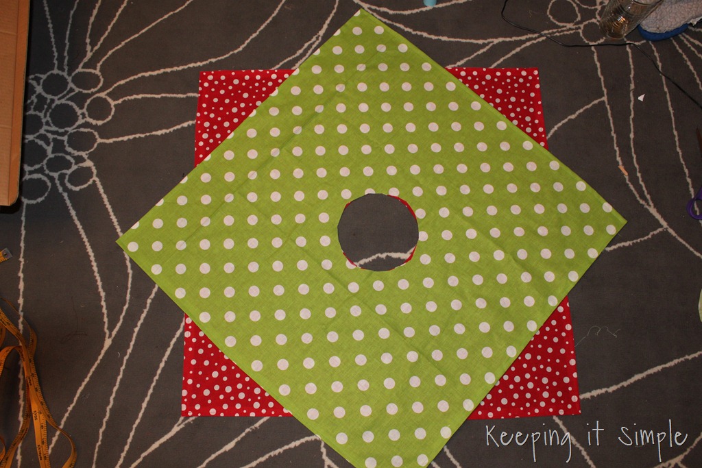 [square%2520circle%2520Christmas%2520skirt%2520%25287%2529%255B8%255D.jpg]