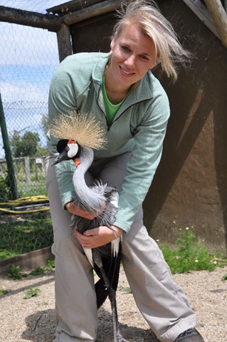 [Hannah%2520restraining%2520female%2520Crowned%2520Crane%2520DSC_0239%255B4%255D.jpg]