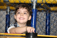 Álbum de fotos de Matheus - 4 anos. Fotografias de Adriana Pimenta Produções, que faz foto e vídeo de casamentos, aniversários e eventos em geral, bem como fotoprodutos, fotolivros e álbuns diagramados. Atua em São Paulo. Album (digital) de fotos de Matheus - 4 anos. Fotografias digitais de Adriana Pimenta Produções, que faz foto e vídeo de casamentos, aniversários e eventos em geral, bem como fotoprodutos, fotolivros e álbuns diagramados. Atua em São Paulo. fotos de casamento sao paulo sp para fotografia são fotografos casamentos festa infantil crianças aniversario fotoprodutos filmagem vídeo fotografias eventos foto e