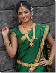 actress_haripriya_in_saree_photo