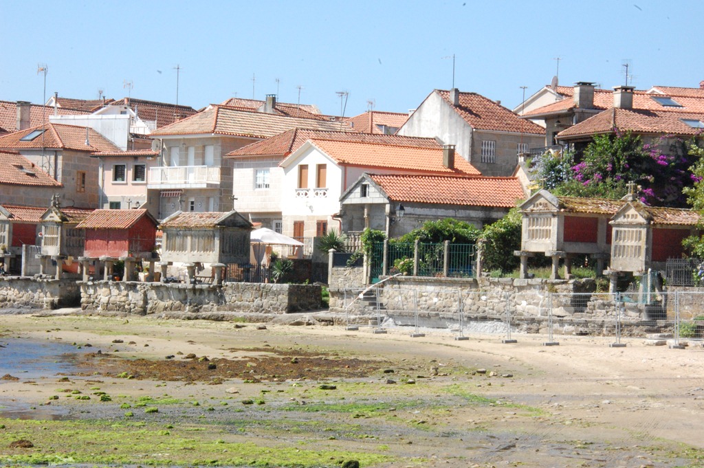 [Oporrak 2011, Galicia - Combarro  17[3].jpg]