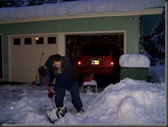 Shovel, shovel, Max.