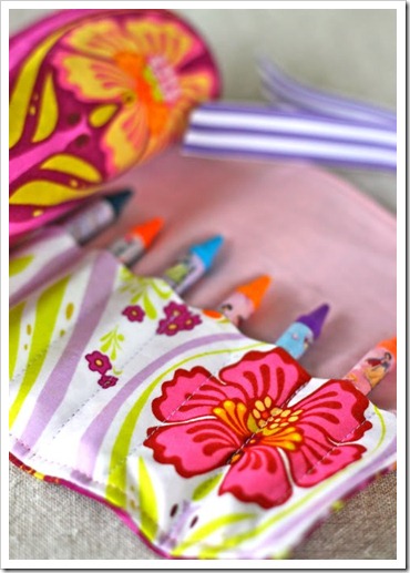 crayon roll
