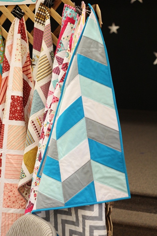 [Blue%2520Gray%2520Herringbone%2520with%2520chevron%2520backing%255B5%255D.jpg]