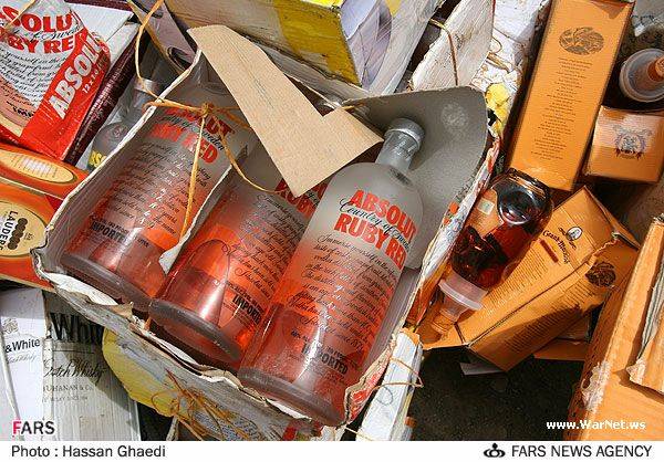 Daivam polum porukkilla ivanmaarodu: (EVEN GOD WILL NOT FORGIVE THESE PEOPLE........)