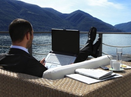 [mobile-business-man%255B4%255D.jpg]