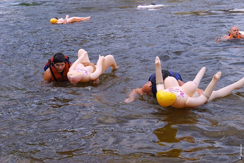sex-doll-rafting21