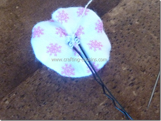 Crafty Cousins' tutorial for yo yo flower bobby pins (12)
