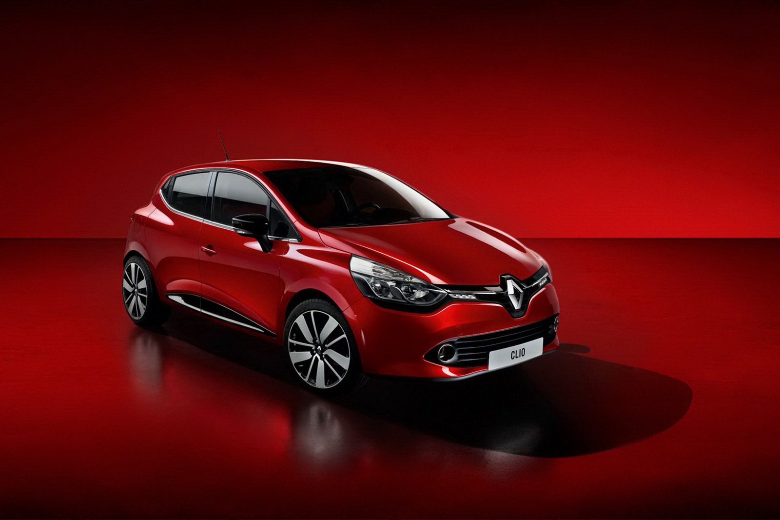 [2013-Renault-Clio-Mk4-24%255B2%255D.jpg]