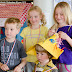 Boekids in de Bibliotheek Rotterdam 21 mei 2011. Op het podium met een medialle, want jij bent GEWELDIG! Special Powers.