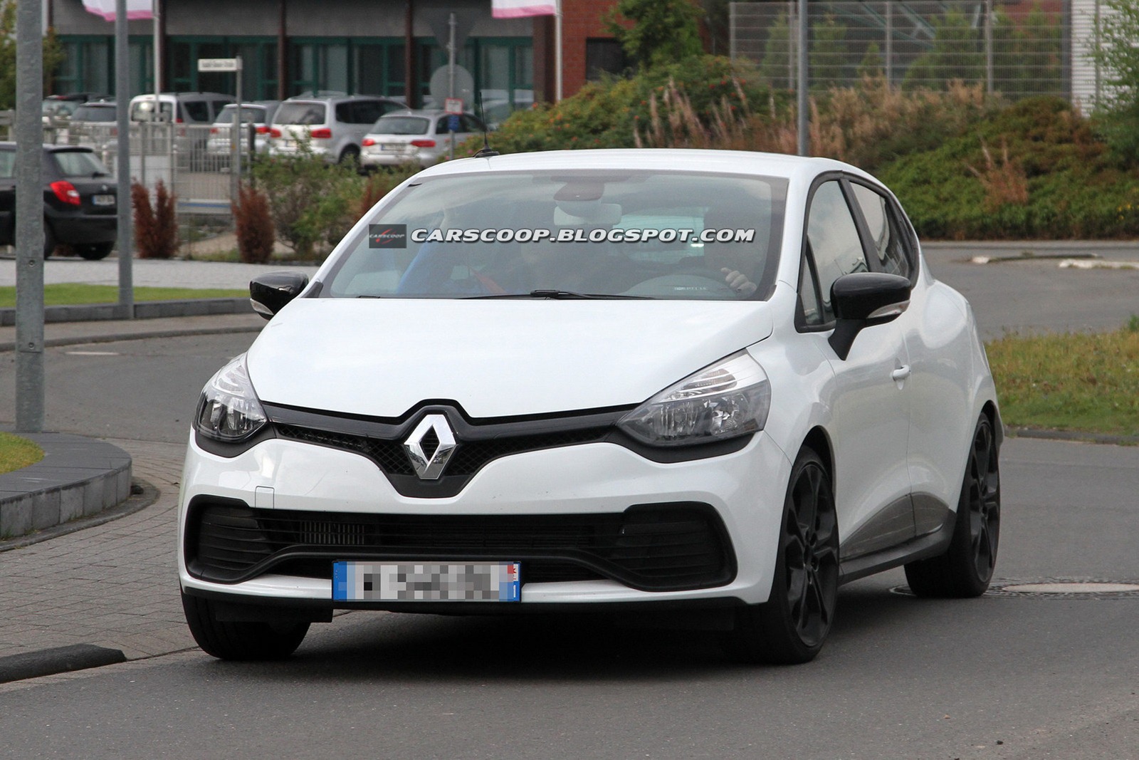[2013-Renault-Clio-RS200-2%255B4%255D.jpg]