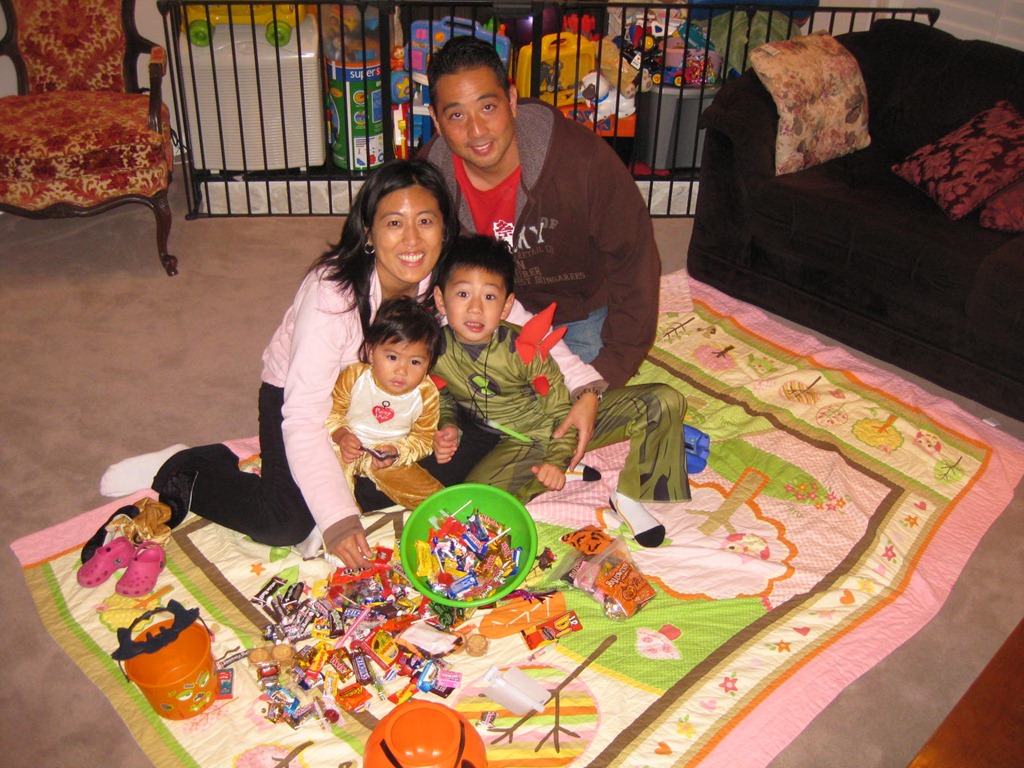 [wk92_halloween_family%255B3%255D.jpg]