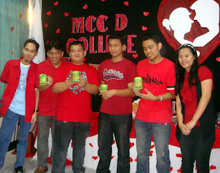 MCCID male faculty receives token remembrance (designed coffee mug).