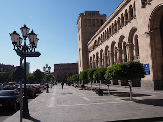 PA280419