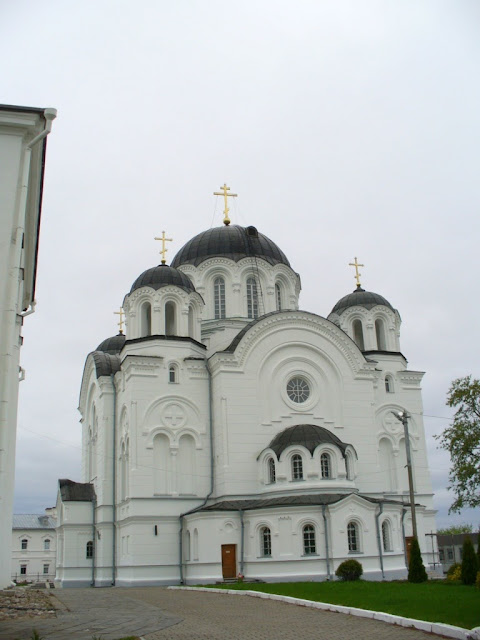Holy_Cross_Cathedral1.JPG?imgmax=640