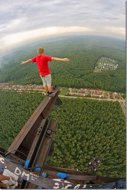 roofers_not_afraid_of_heights_43 roofers_not_afraid_of_heights_43