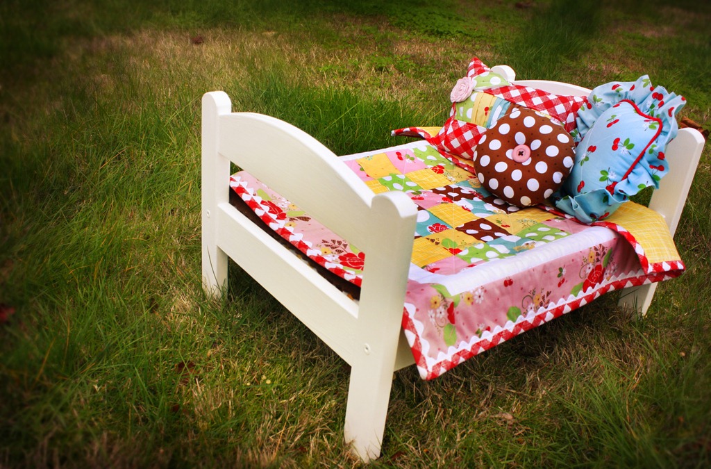 [doll%2520bed%255B8%255D.jpg]