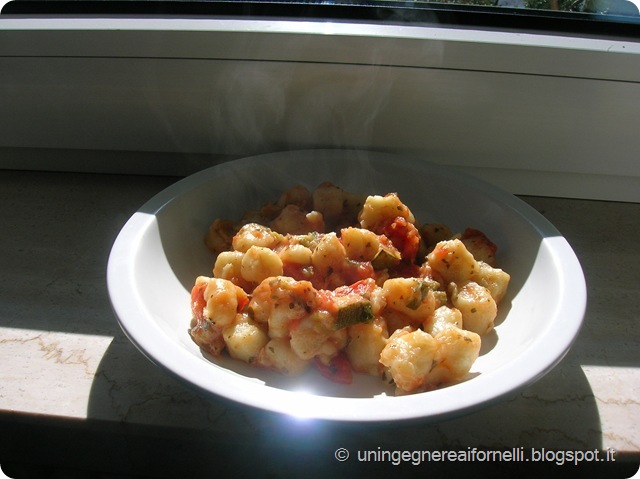 gnocchi patate pomodorini zucchine gnocchi patate pomodorini zucchine