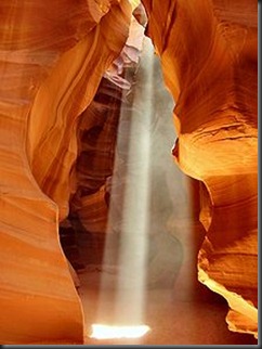 220px-USA_Antelope-Canyon