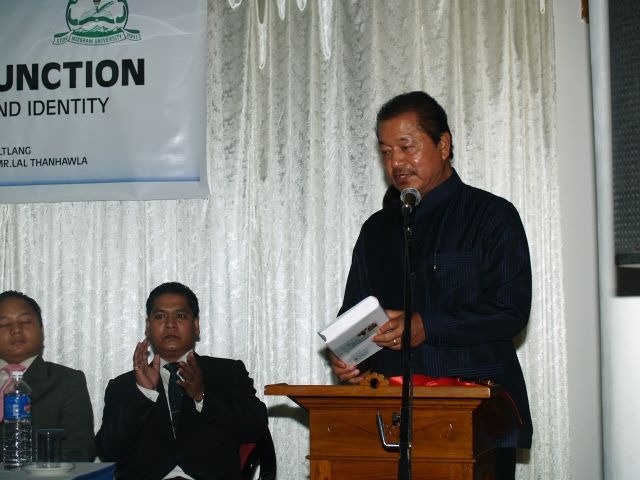 [lalthanhawla%2520Mizoram%2520Cm%255B4%255D.jpg]