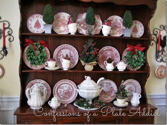 CONFESSIONS OF A PLATE ADDICT Christmas on the Hutch