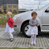 Silje og Sofia i fine kjoler :-)