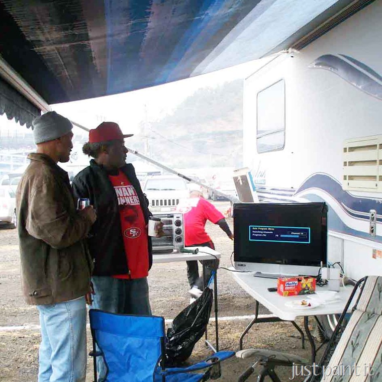 [tailgating-2%255B2%255D.jpg]