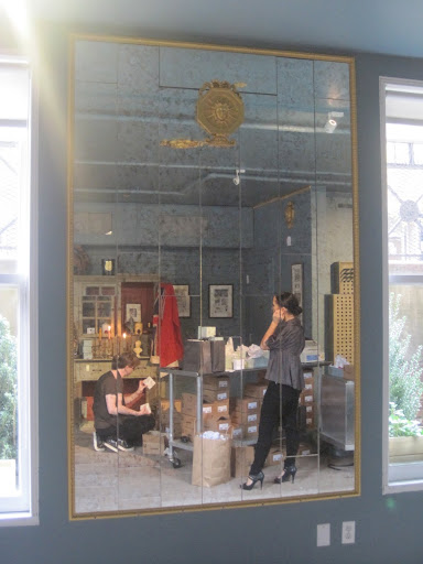 I love the way this mirror is made of mirror tiles.
