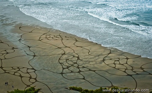 desenhando na areia desbaratinando  (25)