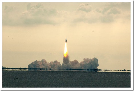 endeavour-launch