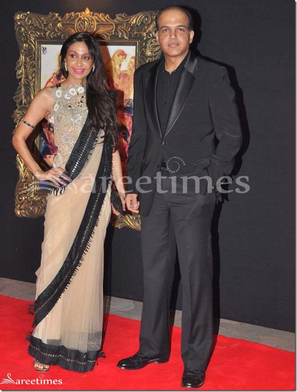 Sunita_Gowarikar_Saree