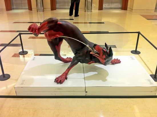 Tribute-To-Peeing-Statues-100
